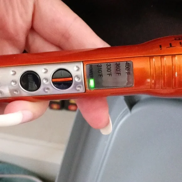 Conair Infiniti Curling Iron - Picture 6 of 7